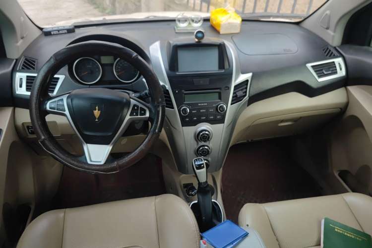 Used Jinbei Zhishang S30 2012 1.5L Elite Version Center Console