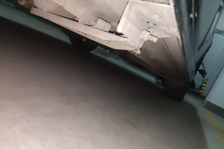 Used Jinbei Zhishang S30 2012 1.5L Fashion Edition Chassis Rear Right
