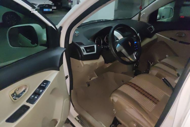 Used Jinbei Zhishang S30 2012 1.5L Fashion Edition Driver Seat