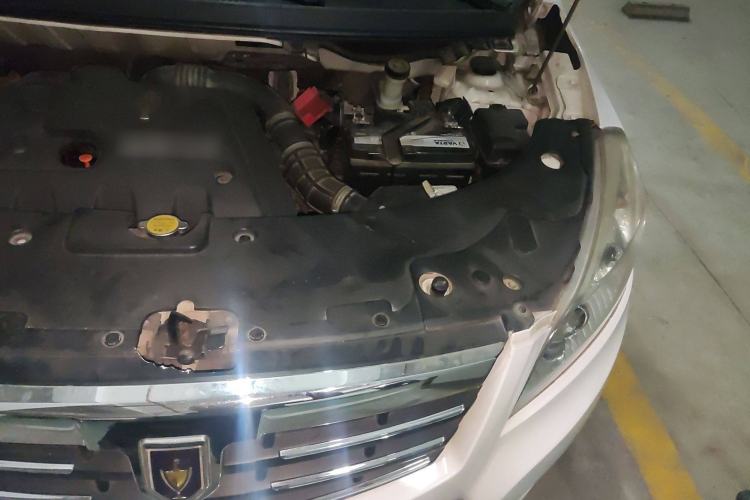 Used Jinbei Zhishang S30 2012 1.5L Fashion Edition Engine Bay Left