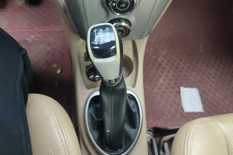 Used Jinbei Zhishang S30 2012 1.5L Elite Version Gear Lever