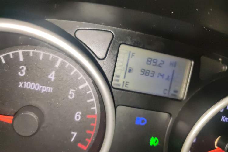 Used Jinbei Zhishang S30 2012 1.5L Fashion Edition Odometer Close Up