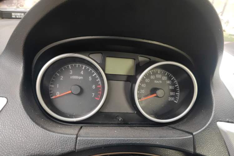 Used Jinbei Zhishang S30 2012 1.5L Elite Version Odometer Close Up