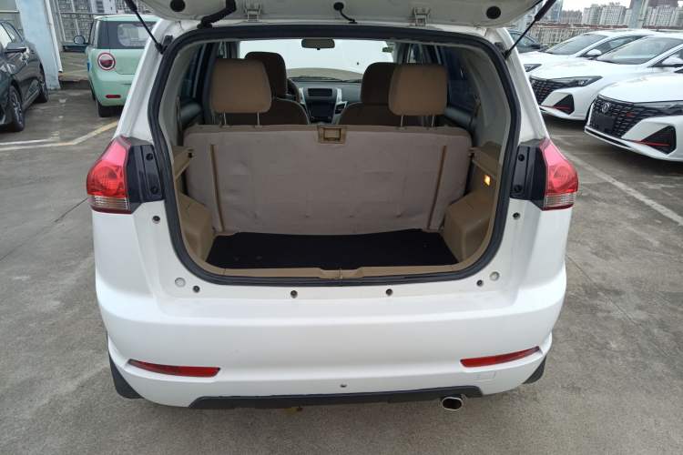 Used Jinbei Zhishang S30 2012 1.5L Comfort Model Trunk