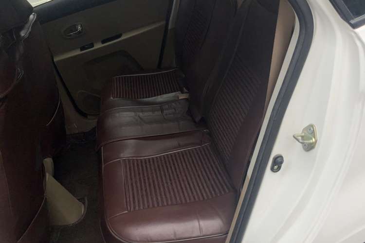 Used Jinbei Zhishang S30 2013 1.5L Manual Elite Edition Left Rear Seat
