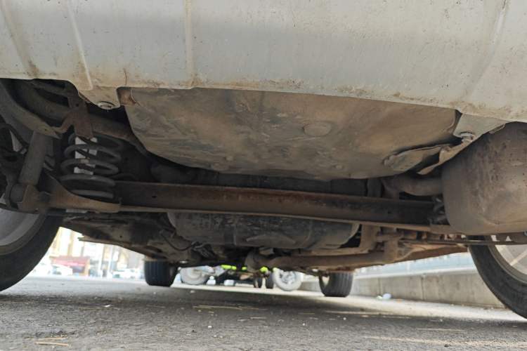Used Jinbei Zhishang S30 2014 1.5L Manual Comfort Model Chassis Rear