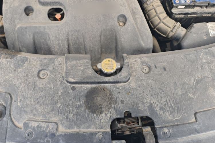 Used Jinbei Zhishang S30 2014 1.5L Manual Elite Model Engine Bay