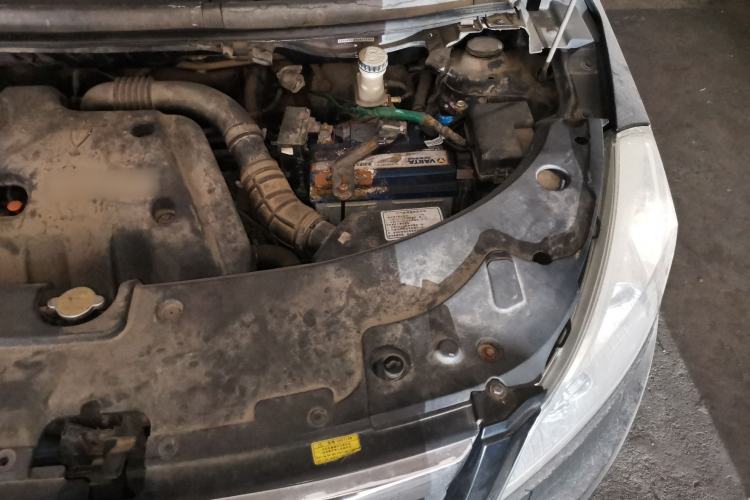 Used Jinbei Zhishang S30 2014 1.5L Manual Elite Model Engine Bay Left