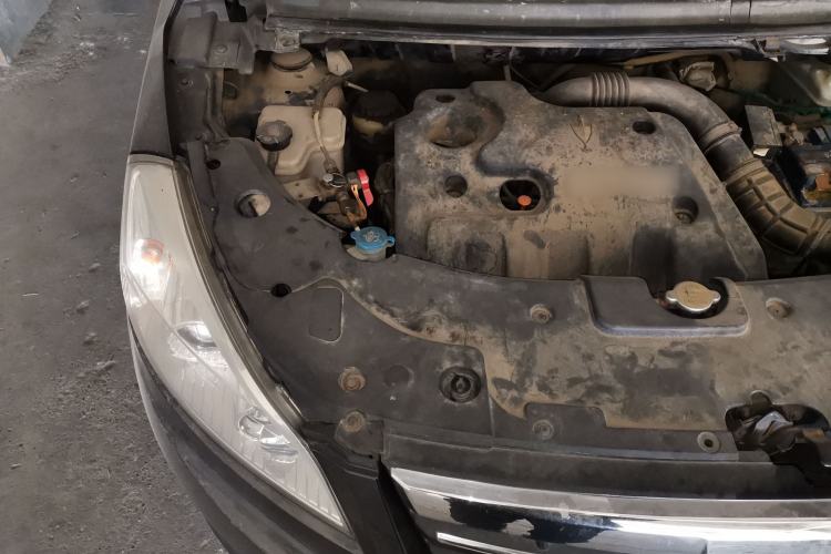 Used Jinbei Zhishang S30 2014 1.5L Manual Elite Model Engine Bay Right