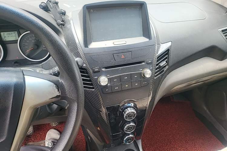 Used Jinbei Zhishang S30 2014 1.5L Manual Luxury Model Audio And AC Panel