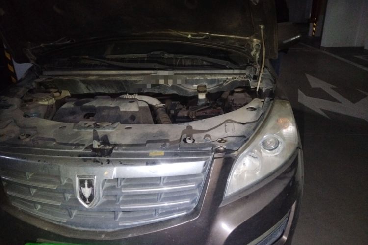 Used Jinbei Zhishang S30 2014 1.5L Manual Luxury Model Engine Bay Left