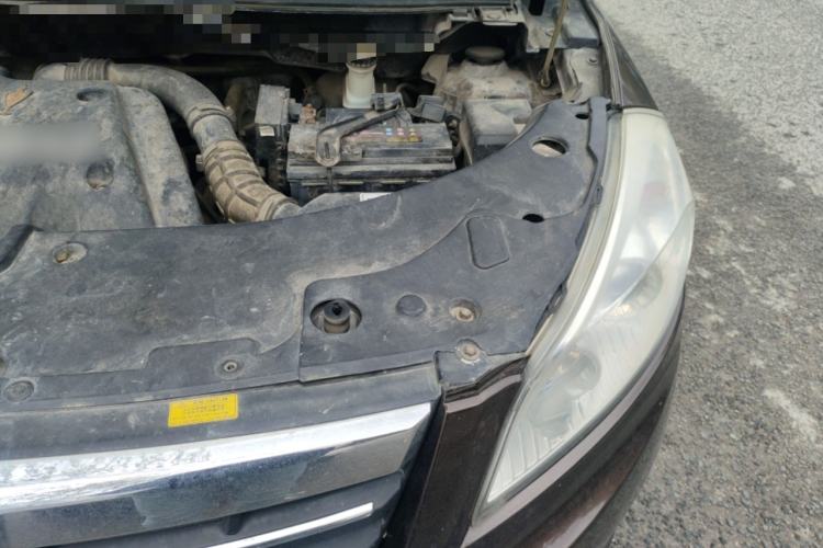 Used Jinbei Zhishang S30 2014 1.5L Manual Elite Model Engine Bay Left