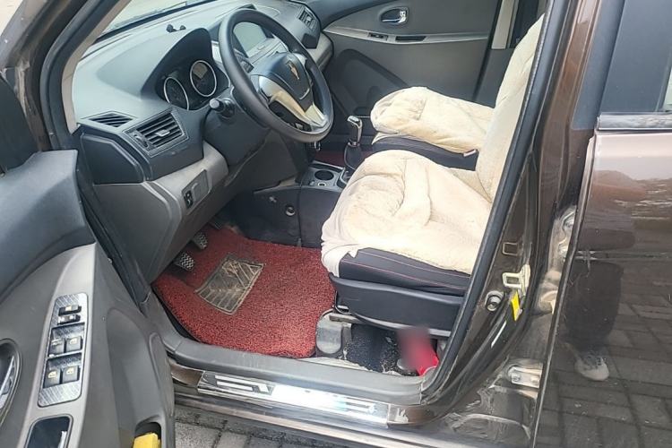 Used Jinbei Zhishang S30 2014 1.5L Manual Luxury Model Left Front Seat