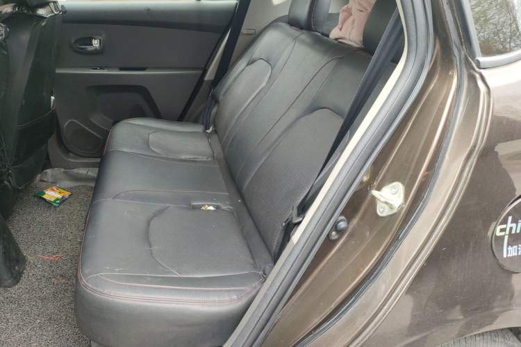 Used Jinbei Zhishang S30 2014 1.5L Manual Elite Model Left Rear Seat