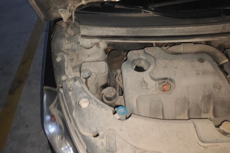 Used Jinbei Zhishang S30 2014 1.5L Manual Luxury Model Engine Bay Right