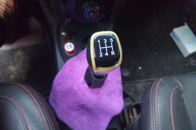Used Jinbei Zhishang S30 2014 1.5L Manual Luxury Model Gear Lever