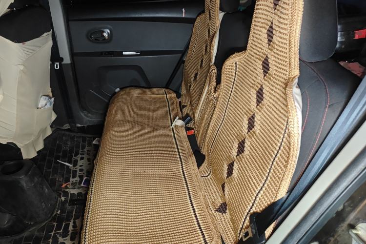 Used Jinbei Zhishang S30 2014 1.5L Manual Luxury Model Left Rear Seat