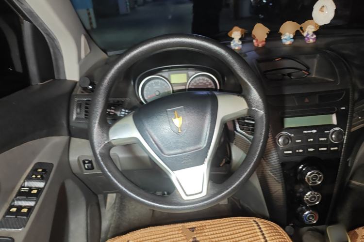 Used Jinbei Zhishang S30 2014 1.5L Manual Luxury Model Steering Wheel