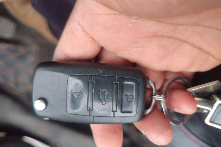 Used Jinbei Zhishang S30 2014 1.5L Manual Luxury Model Vehicle Key