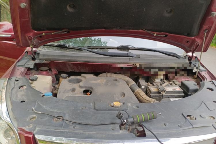 Used Jinbei Zhishang S30 2014 1.5L Manual Comfort Model Engine Bay