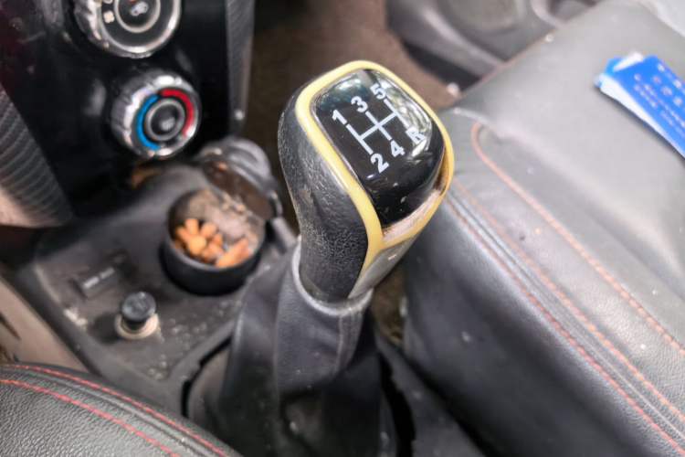 Used Jinbei Zhishang S30 2014 1.5L Manual Elite Model Gear Lever