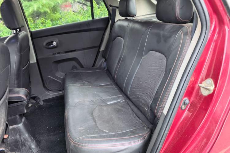 Used Jinbei Zhishang S30 2014 1.5L Manual Elite Model Left Rear Seat