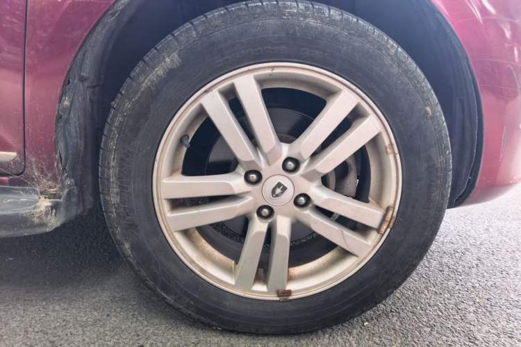 Used Jinbei Zhishang S30 2014 1.5L Manual Elite Model Right Front Wheel Hub
