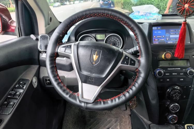 Used Jinbei Zhishang S30 2014 1.5L Manual Elite Model Steering Wheel