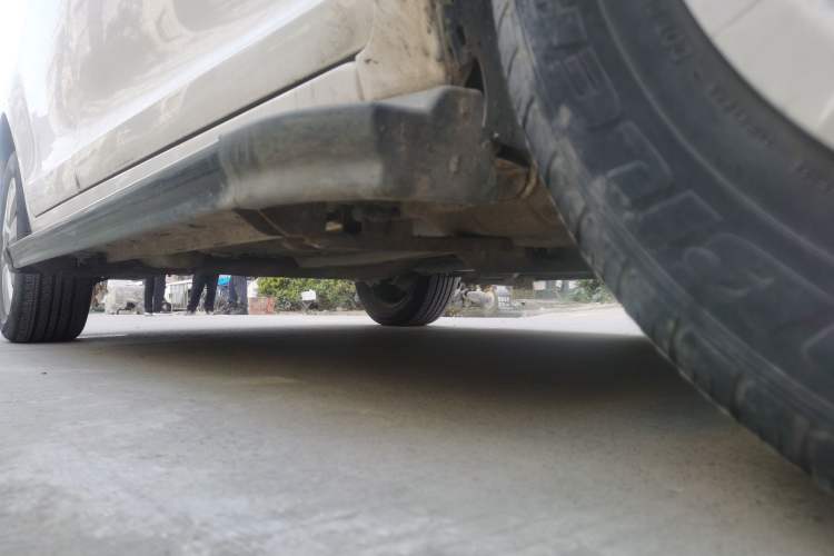 Used Jinbei Zhishang S30 2014 1.5L Manual Comfort Model Chassis Front Right