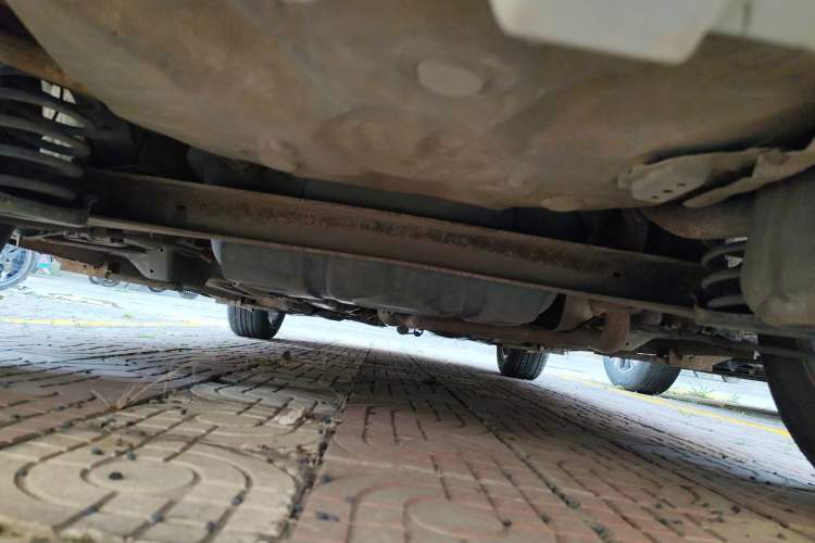 Used Jinbei Zhishang S30 2014 1.5L Manual Elite Model Chassis Rear