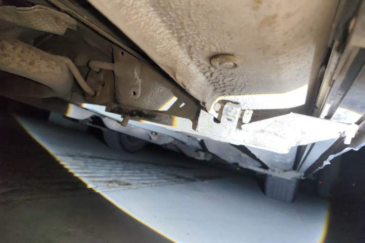 Used Jinbei Zhishang S30 2014 1.5L Manual Elite Model Chassis Rear Right