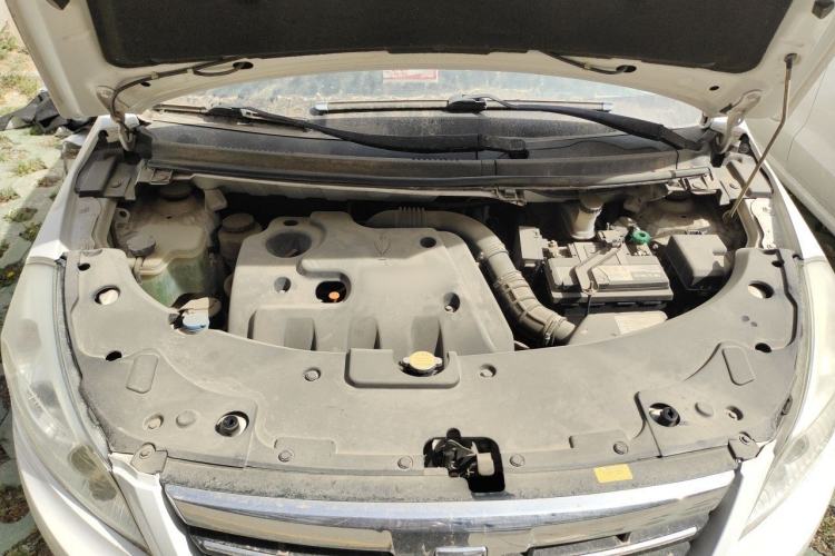 Used Jinbei Zhishang S30 2014 1.5L Manual Luxury Model Engine Bay