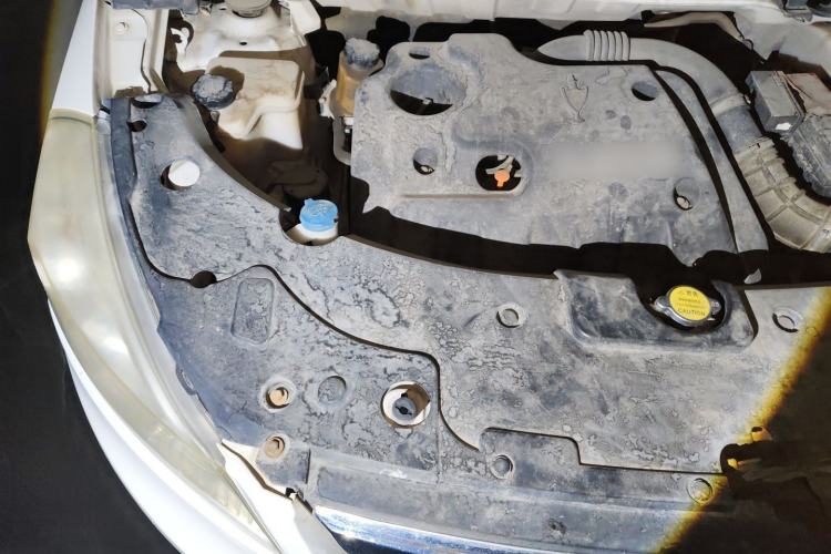 Used Jinbei Zhishang S30 2014 1.5L Manual Elite Model Engine Bay Right