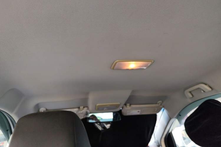 Used Jinbei Zhishang S30 2014 1.5L Manual Elite Model Headliner