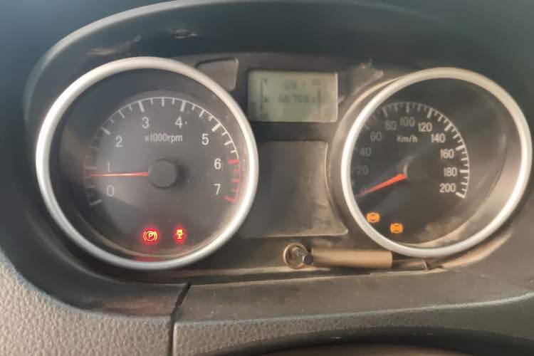 Used Jinbei Zhishang S30 2014 1.5L Manual Luxury Model Instrument Cluster