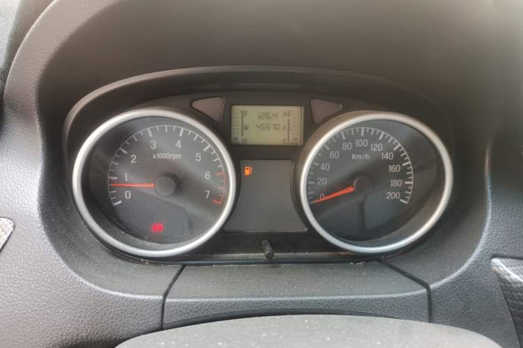 Used Jinbei Zhishang S30 2014 1.5L Manual Comfort Model Instrument Cluster