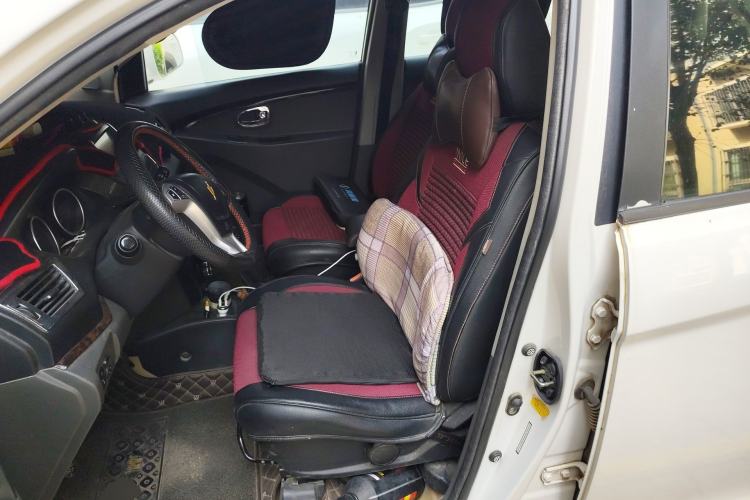 Used Jinbei Zhishang S30 2014 1.5L Manual Elite Model Left Front Seat