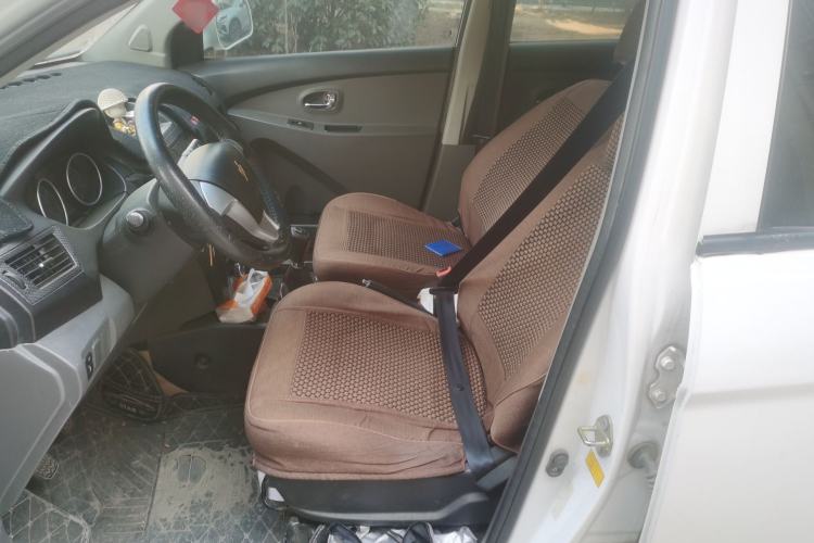 Used Jinbei Zhishang S30 2014 1.5L Manual Comfort Model Left Front Seat