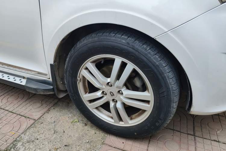 Used Jinbei Zhishang S30 2014 1.5L Manual Elite Model Right Front Wheel Hub
