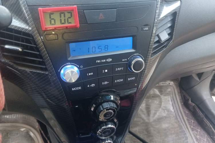 Used Jinbei Zhishang S30 2015 1.5L Manual E-commerce Edition Audio And AC Panel