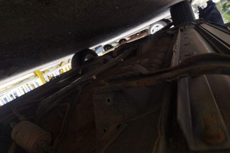Used Jinbei Zhishang S30 2015 1.5L Manual Elite Model Chassis Rear Left