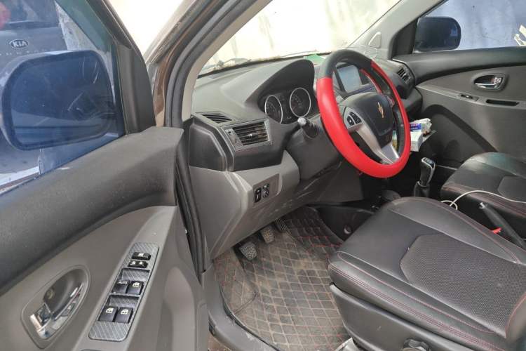 Used Jinbei Zhishang S30 2015 1.5L Manual Elite Model Driver Seat