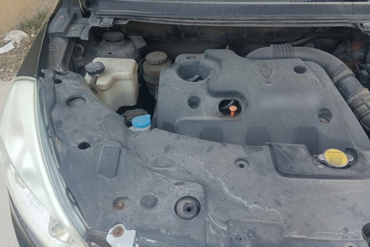 Used Jinbei Zhishang S30 2015 1.5L Manual E-commerce Edition Engine Bay Right