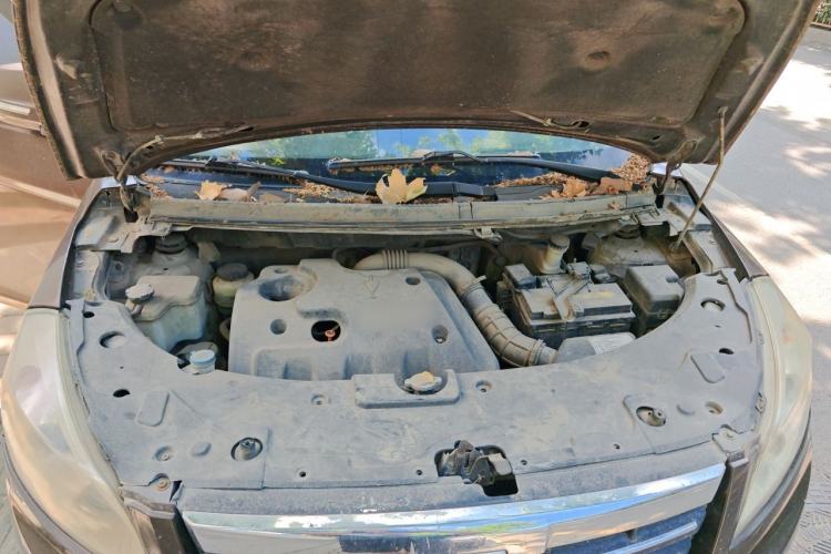 Used Jinbei Zhishang S30 2015 1.5L Manual Elite Model Engine Bay