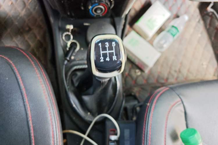 Used Jinbei Zhishang S30 2015 1.5L Manual Elite Model Gear Lever