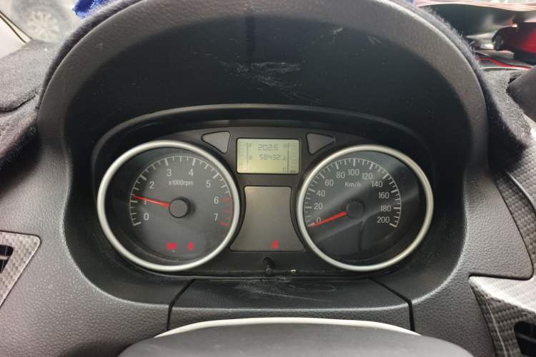 Used Jinbei Zhishang S30 2015 1.5L Manual E-commerce Edition Odometer Close Up
