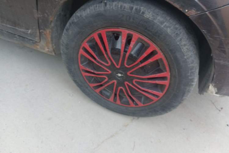 Used Jinbei Zhishang S30 2015 1.5L Manual E-commerce Edition Right Front Wheel Hub