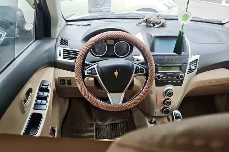 Used Jinbei Zhishang S30 2015 1.5L Manual Elite Model Steering Wheel