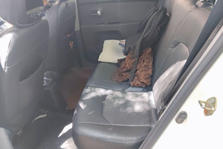 Used Jinbei Zhishang S30 2015 1.5L Manual Comfort Model Left Rear Seat