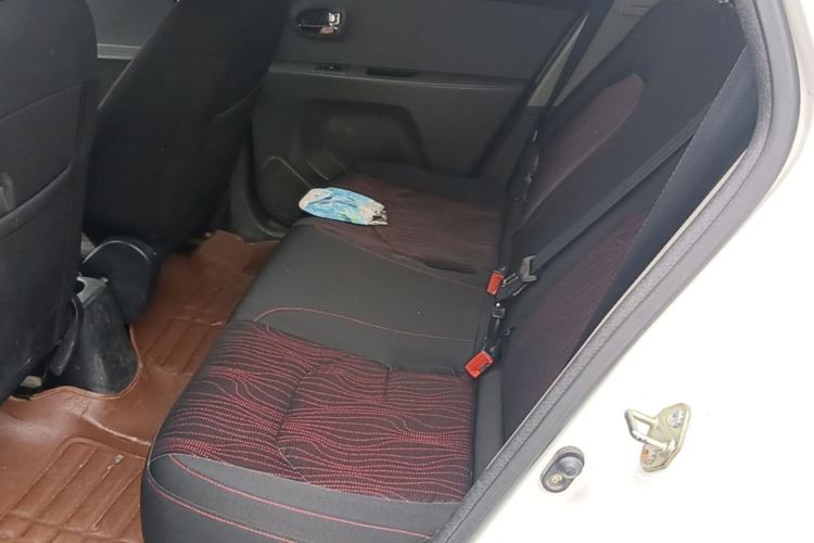 Used Jinbei Zhishang S30 2015 1.5L AMT Comfort Model Left Rear Seat